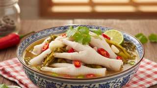 掌握4个诀窍教你怎样做泡椒凤爪更好吃，家庭怎样制作泡椒凤爪全攻略 - 美食菜谱封面图